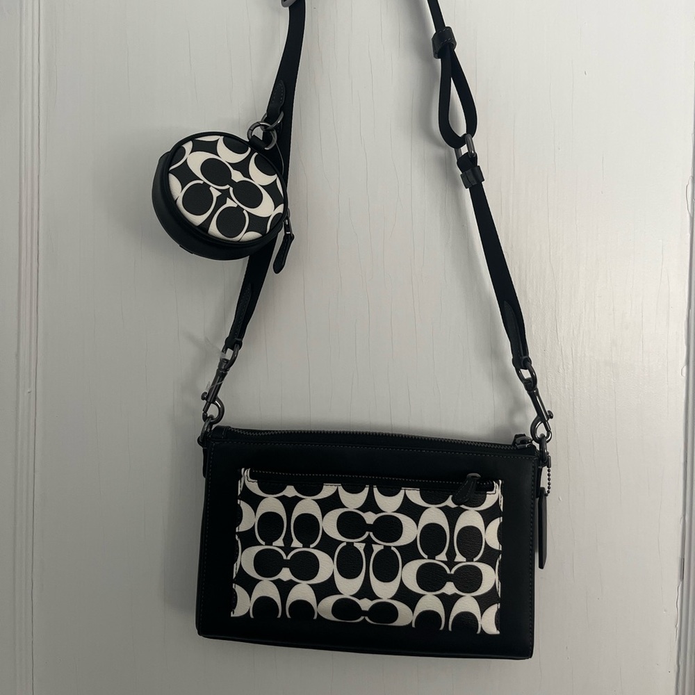 NWT Coach Crossbody with Coin Purse